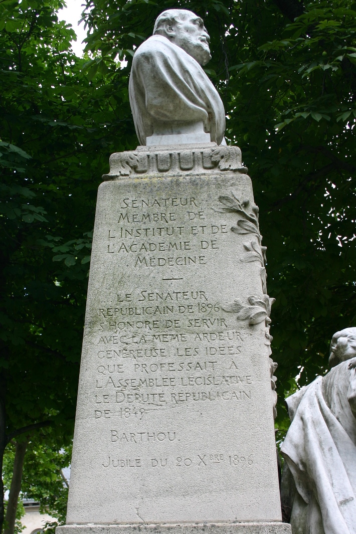 Théophile Roussel's monument, Paris (3).JPG